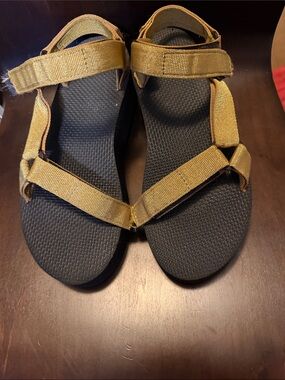 TEVA Gold Sparkle Platform Sandals